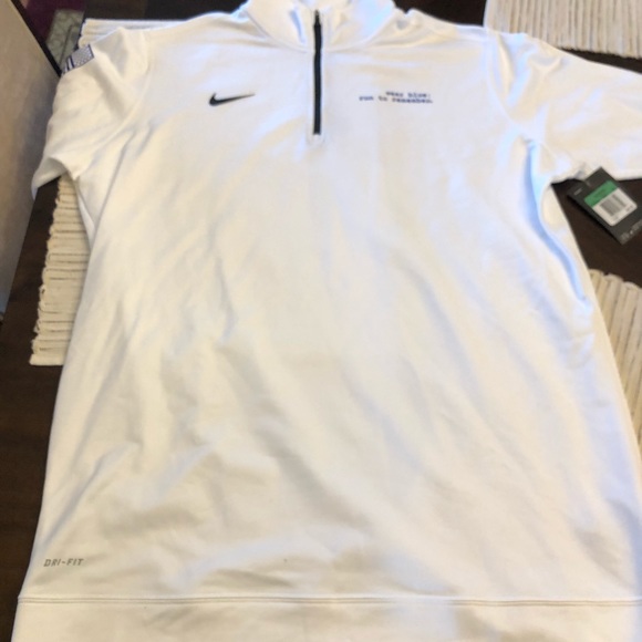 Nike Tops - NWT Nike Dri Fit